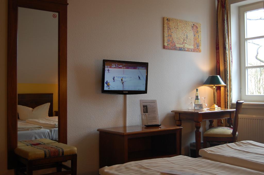 Hotel Koenigin Olga เอลวางเงิน ภายนอก รูปภาพ